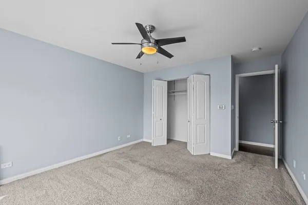 $2,400 | 201 Thames Parkway, Unit 2K, Park Ridge, IL 60068
