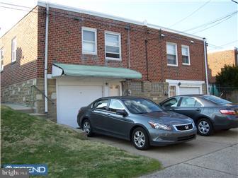 7725 Dungan Road Philadelphia, PA 19111 - Photo 2 of 12 Exterior Back