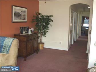 7725 Dungan Road Philadelphia, PA 19111 - Photo 5 of 12 Dining Room