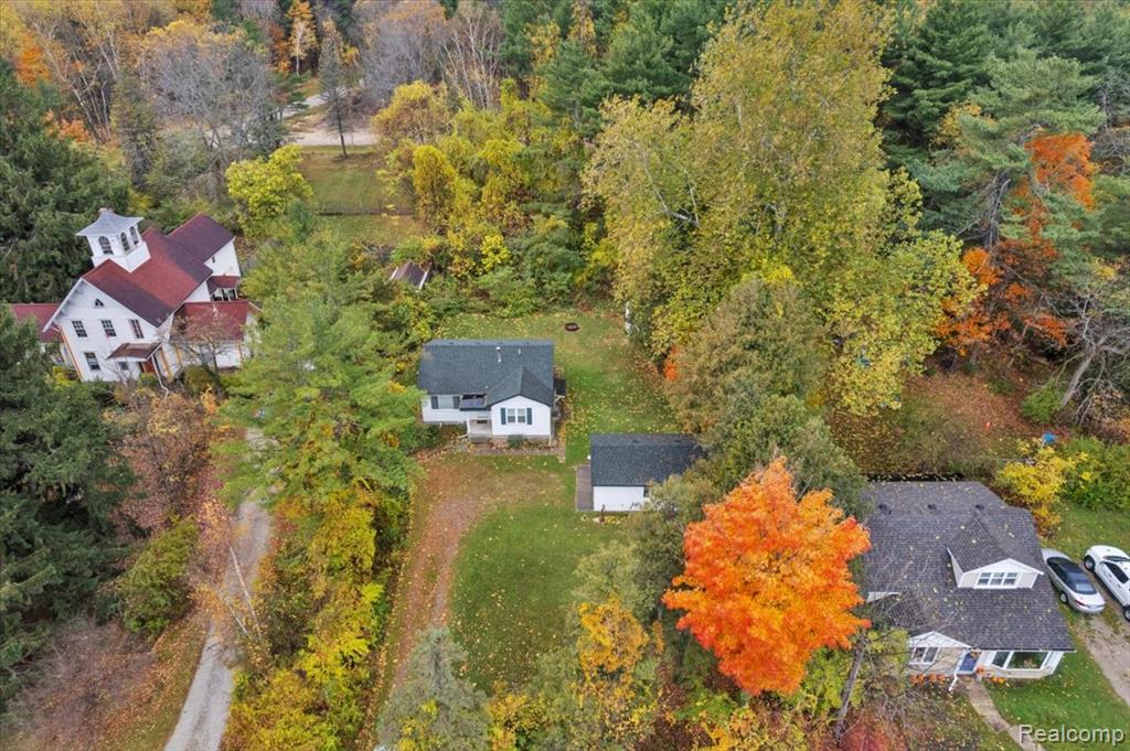 5036 Lakeshore Road Lexington, MI 48450 - Photo 6 of 19