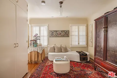 $2,195,000 | 367 North Orange Drive, Los Angeles, CA 90036