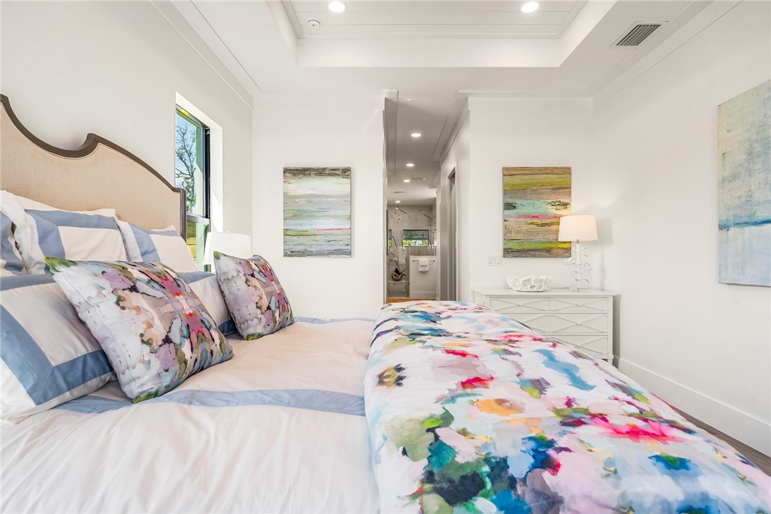 636 Cypress Road Vero Beach, FL 32963 - Photo 19 of 32 a bedroom with a bed and a window