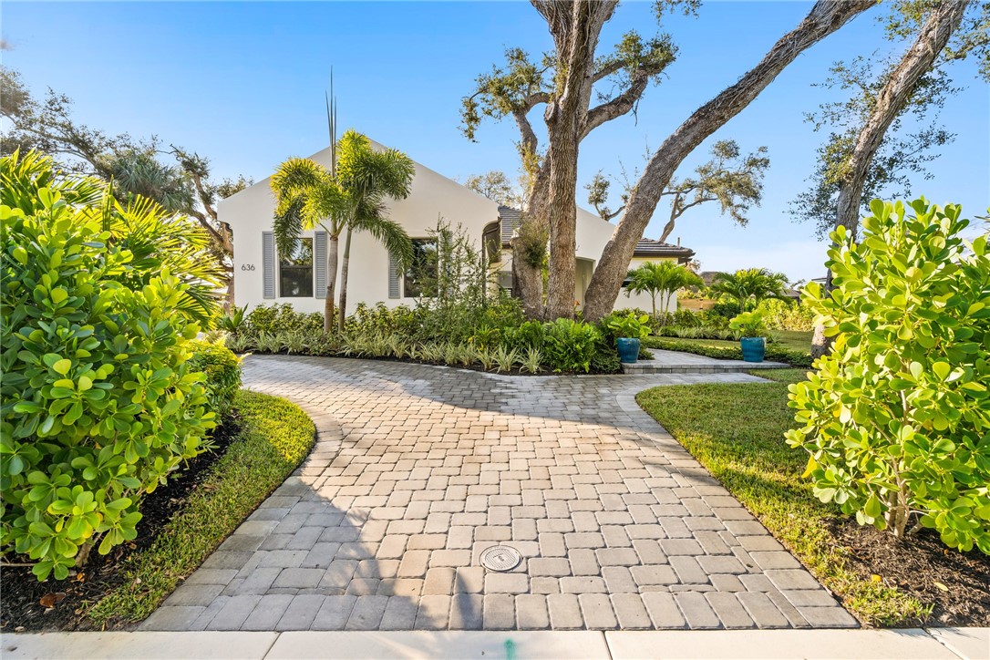 636 Cypress Road Vero Beach, FL 32963 - Photo 2 of 32 a view of a backyard