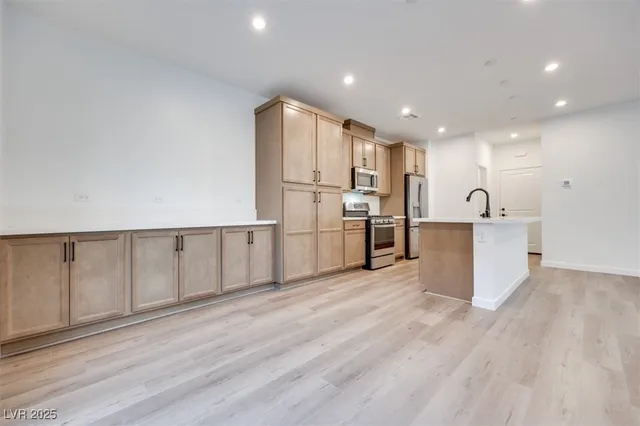 $612,451 | 11946 Glide Reflection Avenue, Las Vegas, NV 89138