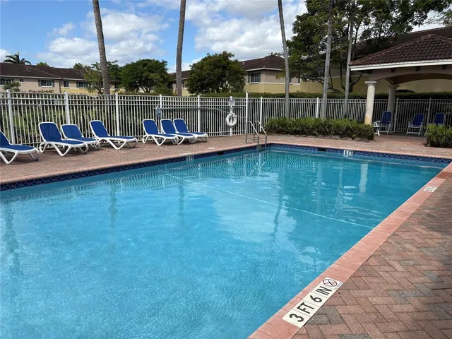 $2,650 | 1905 Southwest 60th Terrace, Unit 1905, North Lauderdale, FL 33068