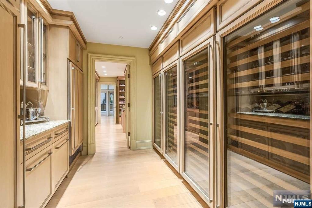 125 Chestnut Ridge Road Saddle River, NJ 07458 - Photo 15 of 49 Gallery Image 15
