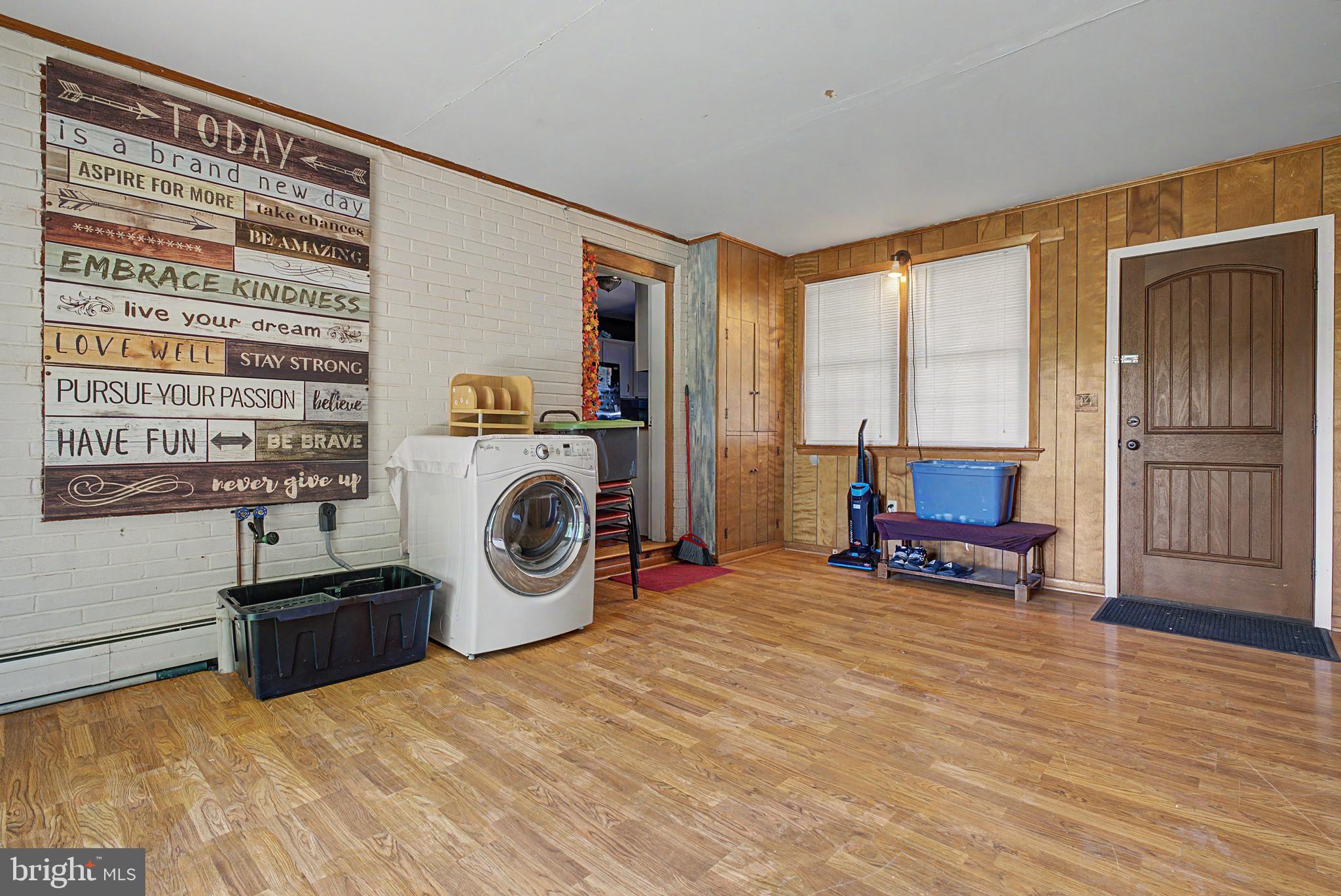 342 West Old Cross Road New Market, VA 22844 - Photo 6 of 22