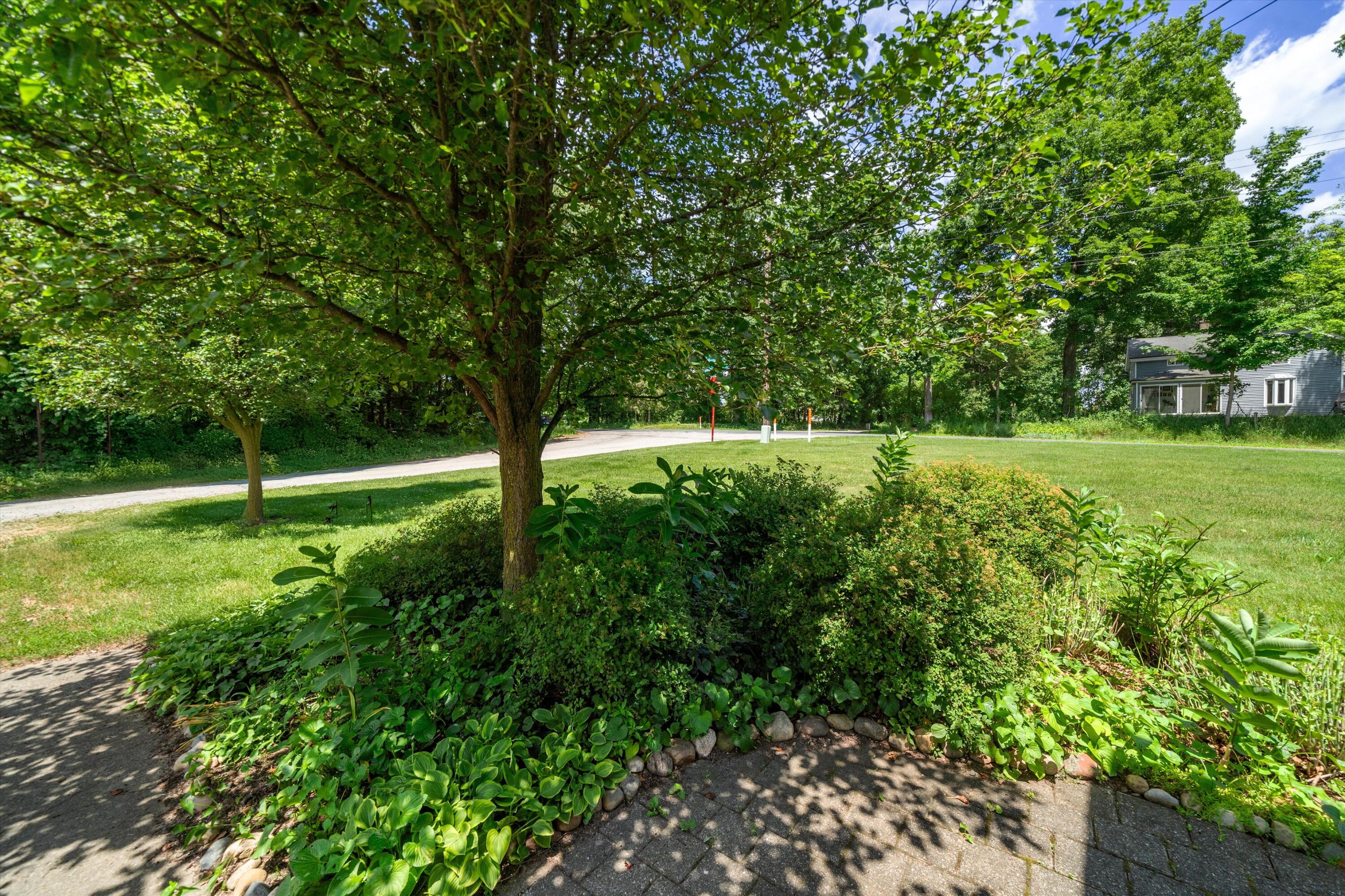 16009 Cavanaugh Lake Road Chelsea, MI 48118 - Photo 55 of 56 Front Yard