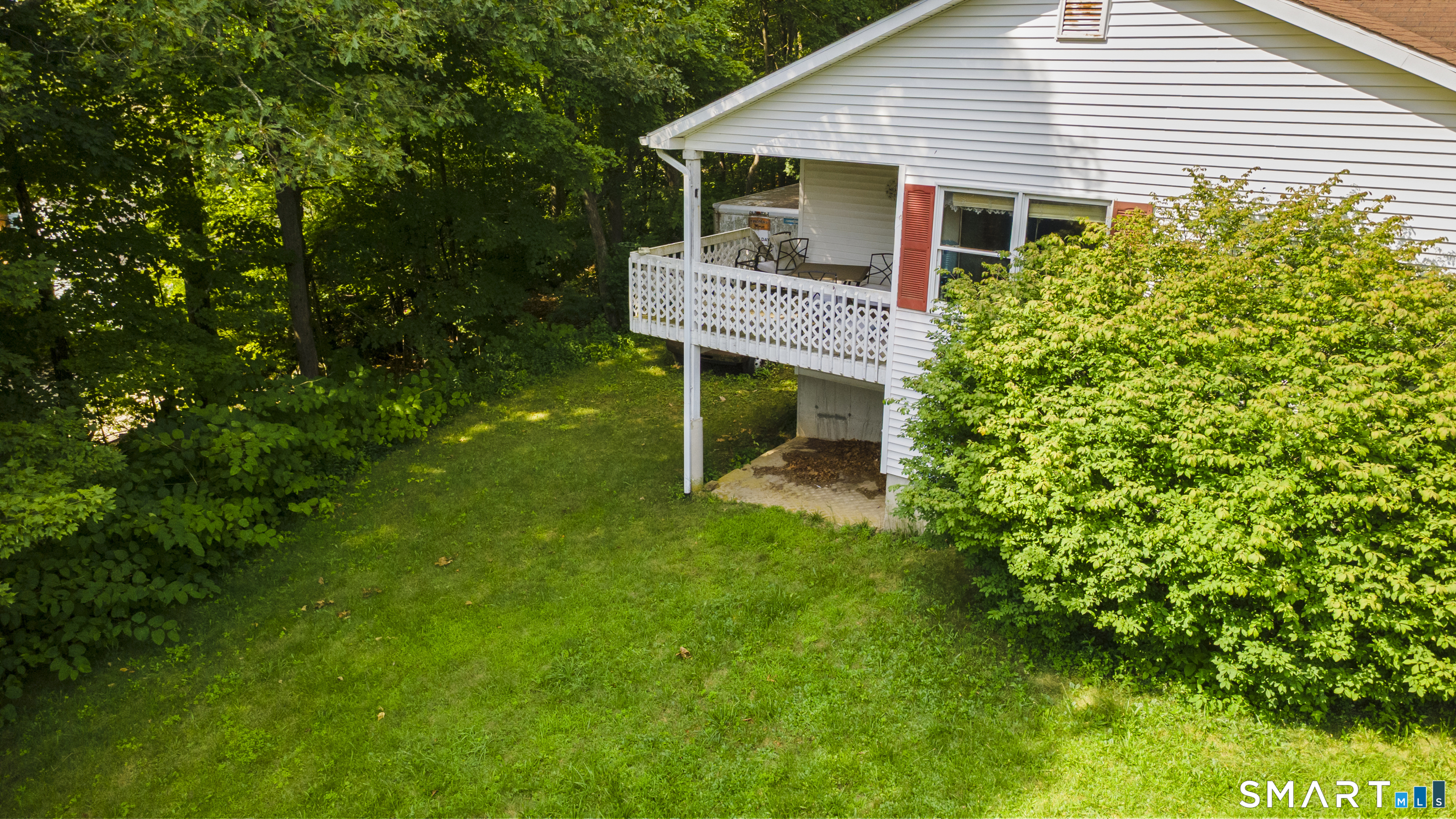 46 Mulberry Street Naugatuck, CT 06770 - Photo 2 of 16