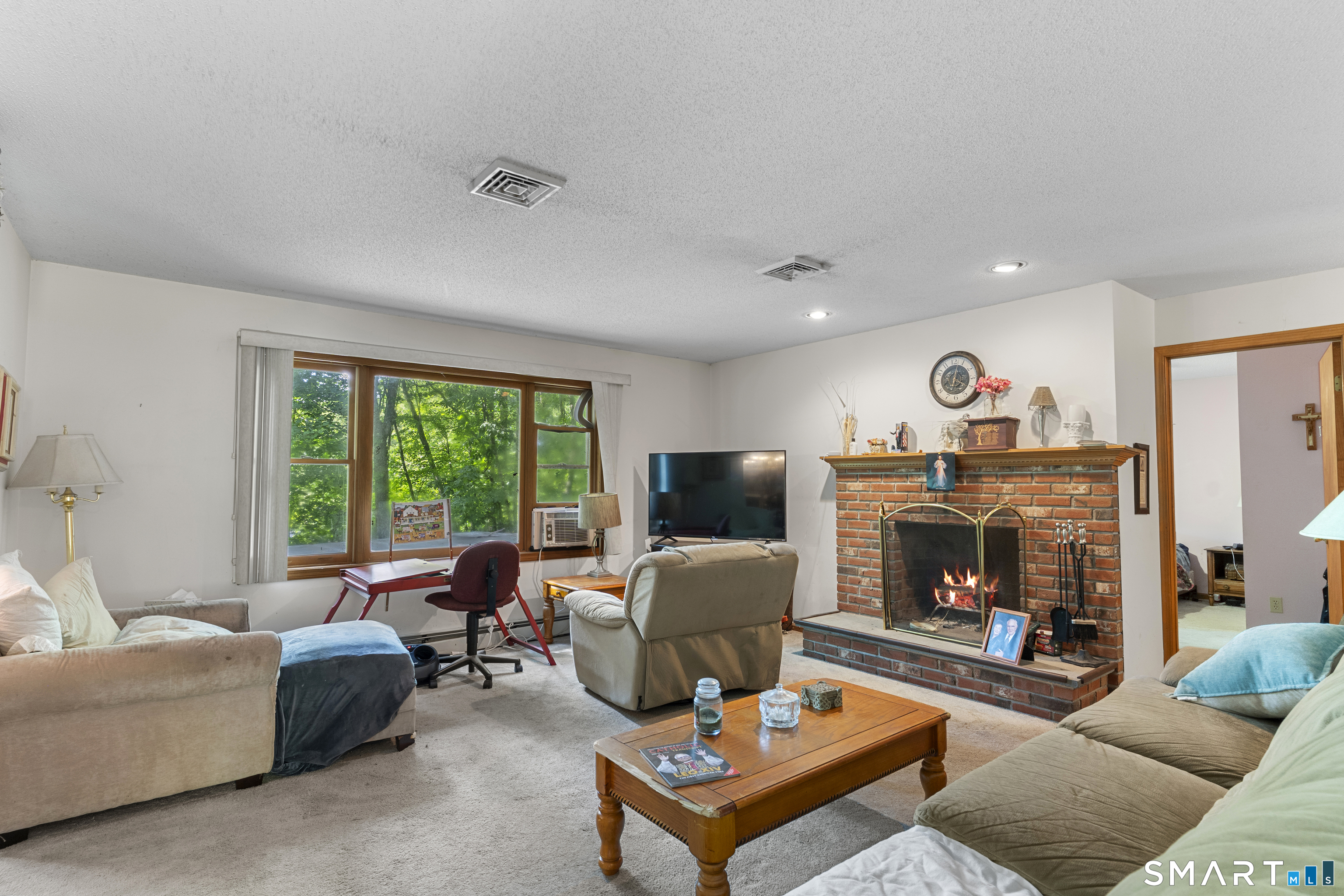 46 Mulberry Street Naugatuck, CT 06770 - Photo 9 of 16