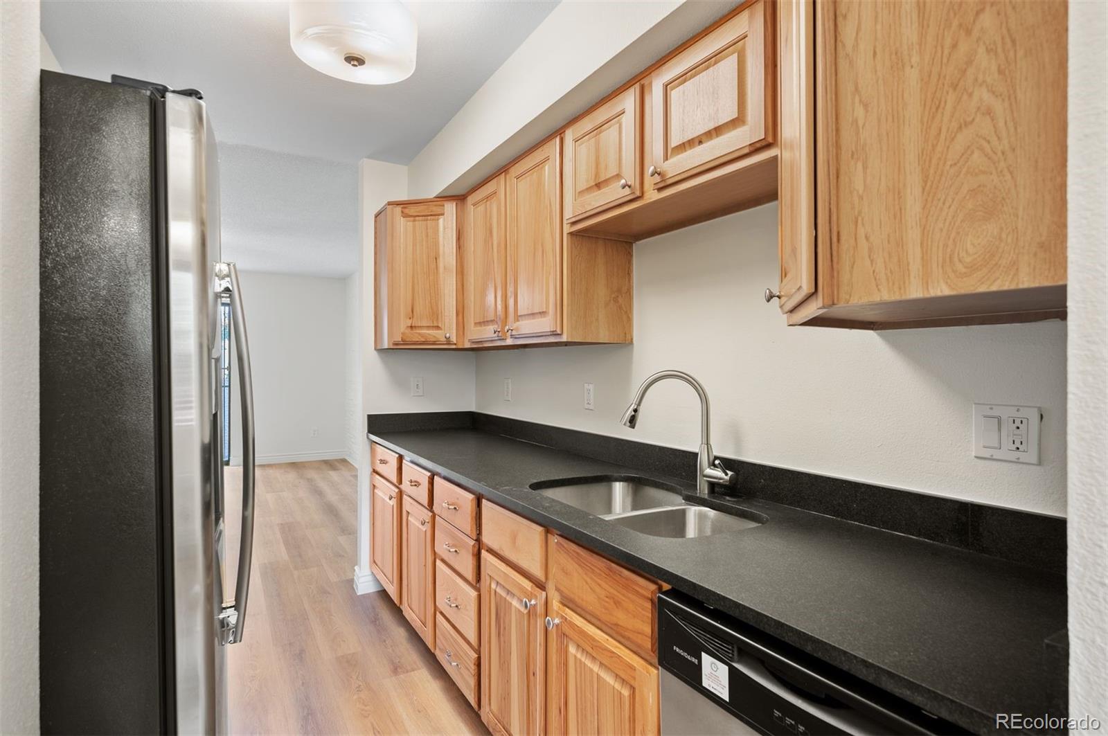 1060 South Parker Road, Unit 23 Denver, CO 80231 - Photo 17 of 33