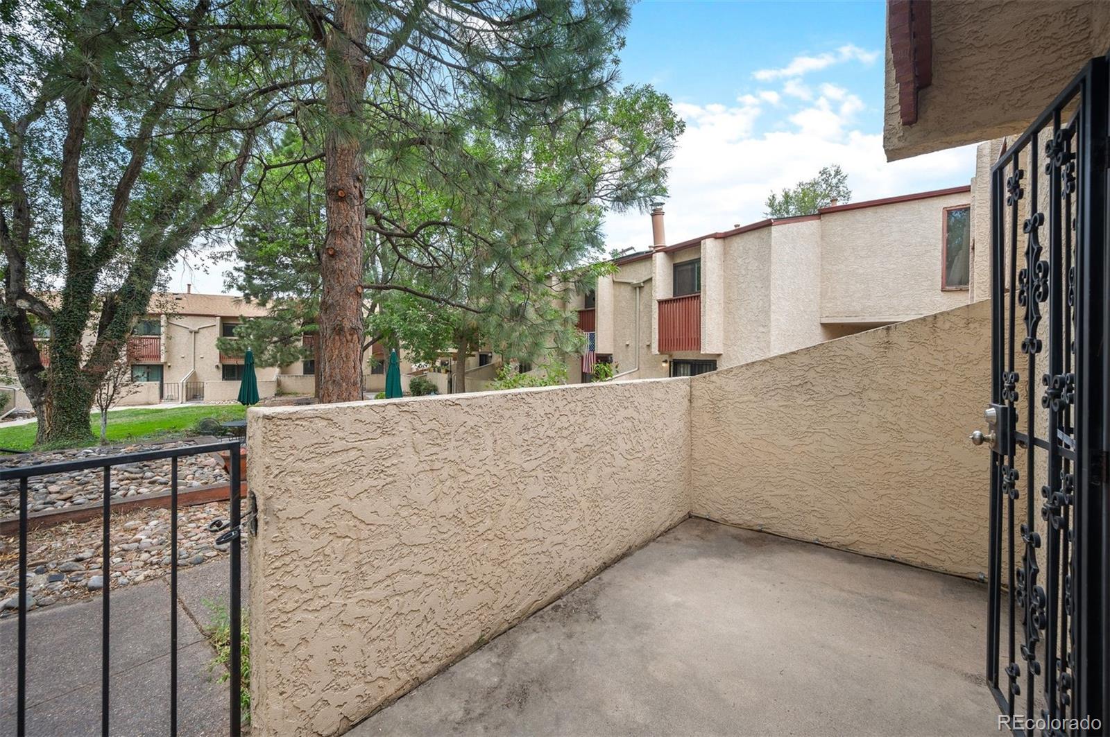 1060 South Parker Road, Unit 23 Denver, CO 80231 - Photo 30 of 33