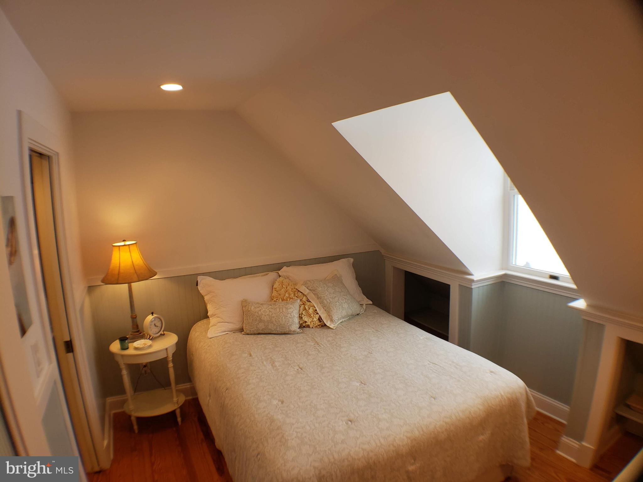 22235 Newlin Mill Road Middleburg, VA 20117 - Photo 98 of 106 Apartment: Bedroom