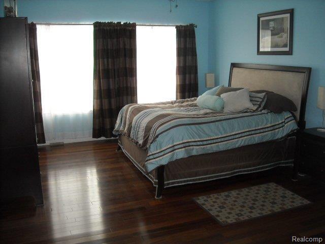 13687 Stowell Road Dundee, MI 48131 - Photo 11 of 25 Master Bedroom