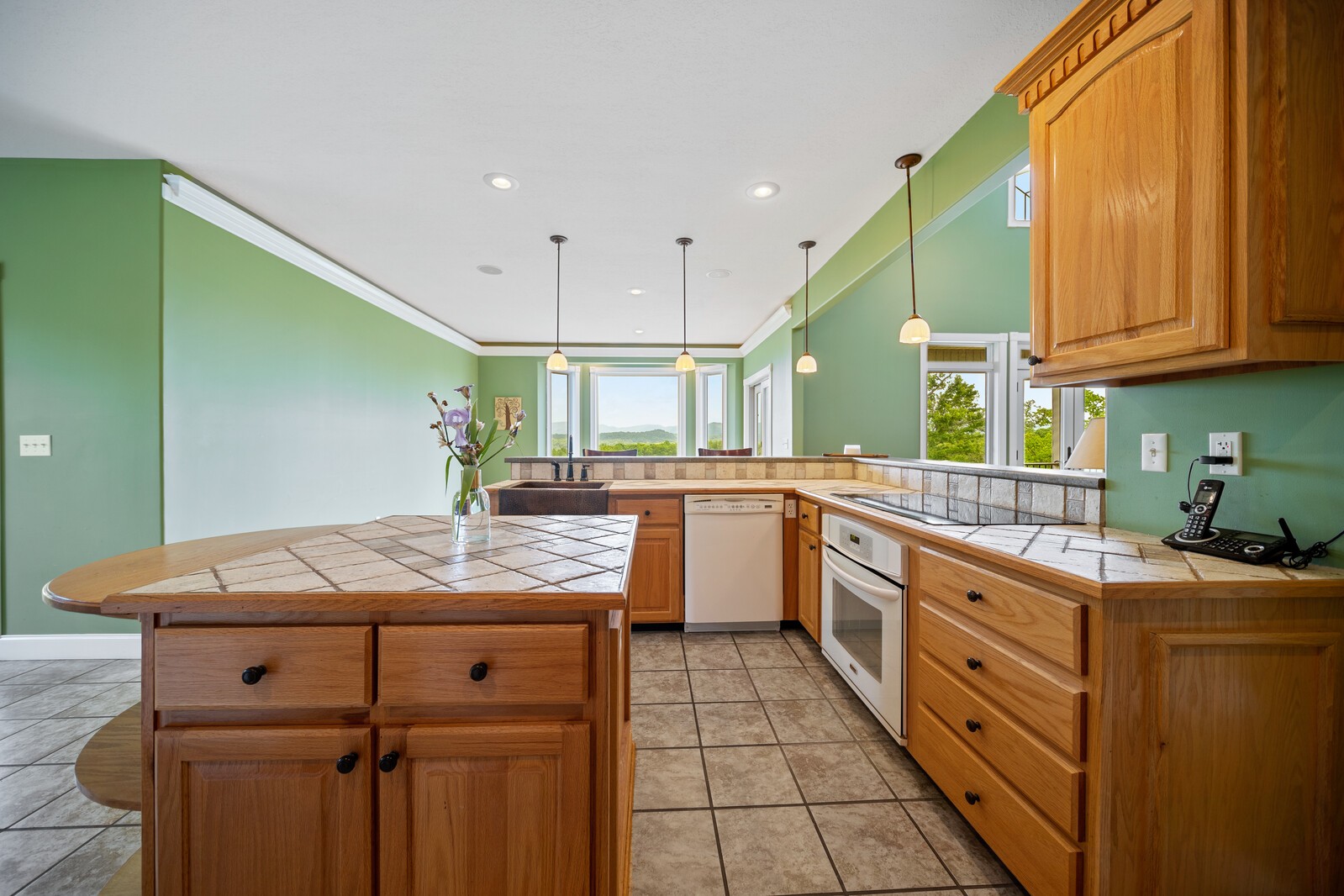 1922 Ridge Road Robbins, TN 37852 - Photo 12 of 44 Gallery Image 12