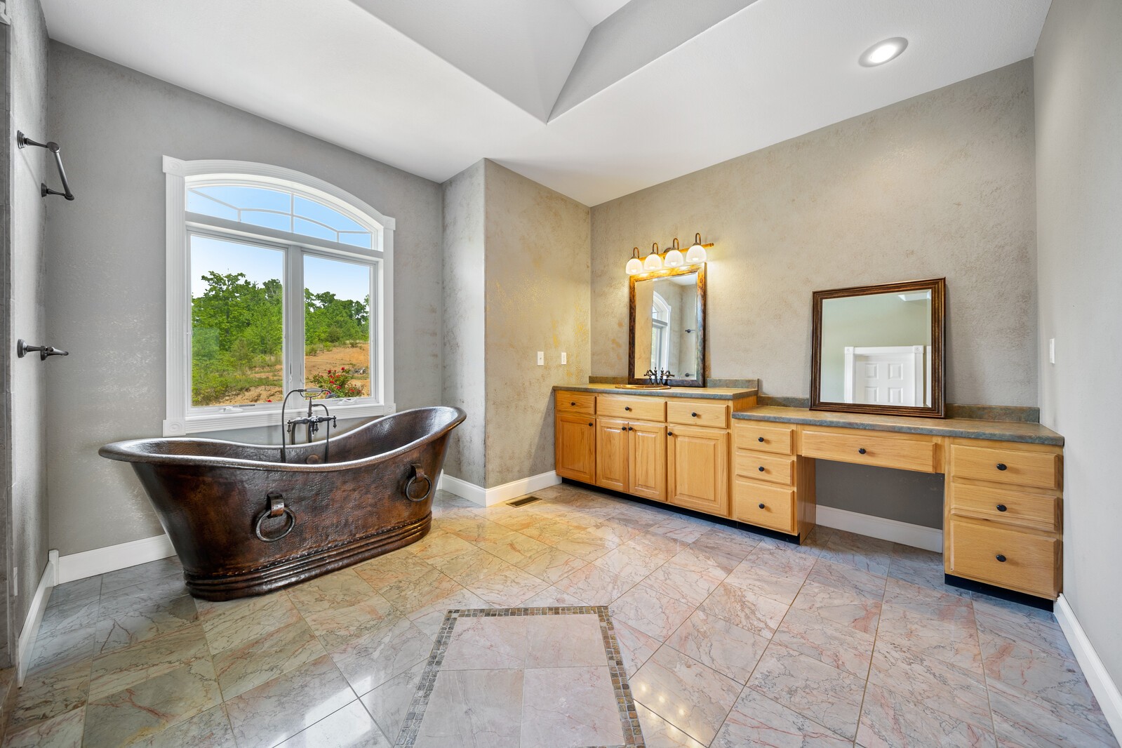 1922 Ridge Road Robbins, TN 37852 - Photo 23 of 44 Gallery Image 23