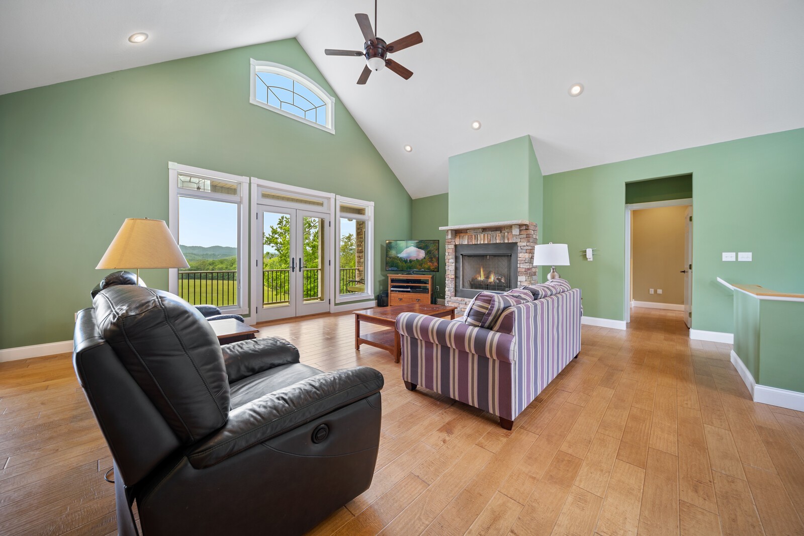 1922 Ridge Road Robbins, TN 37852 - Photo 7 of 44 Gallery Image 7