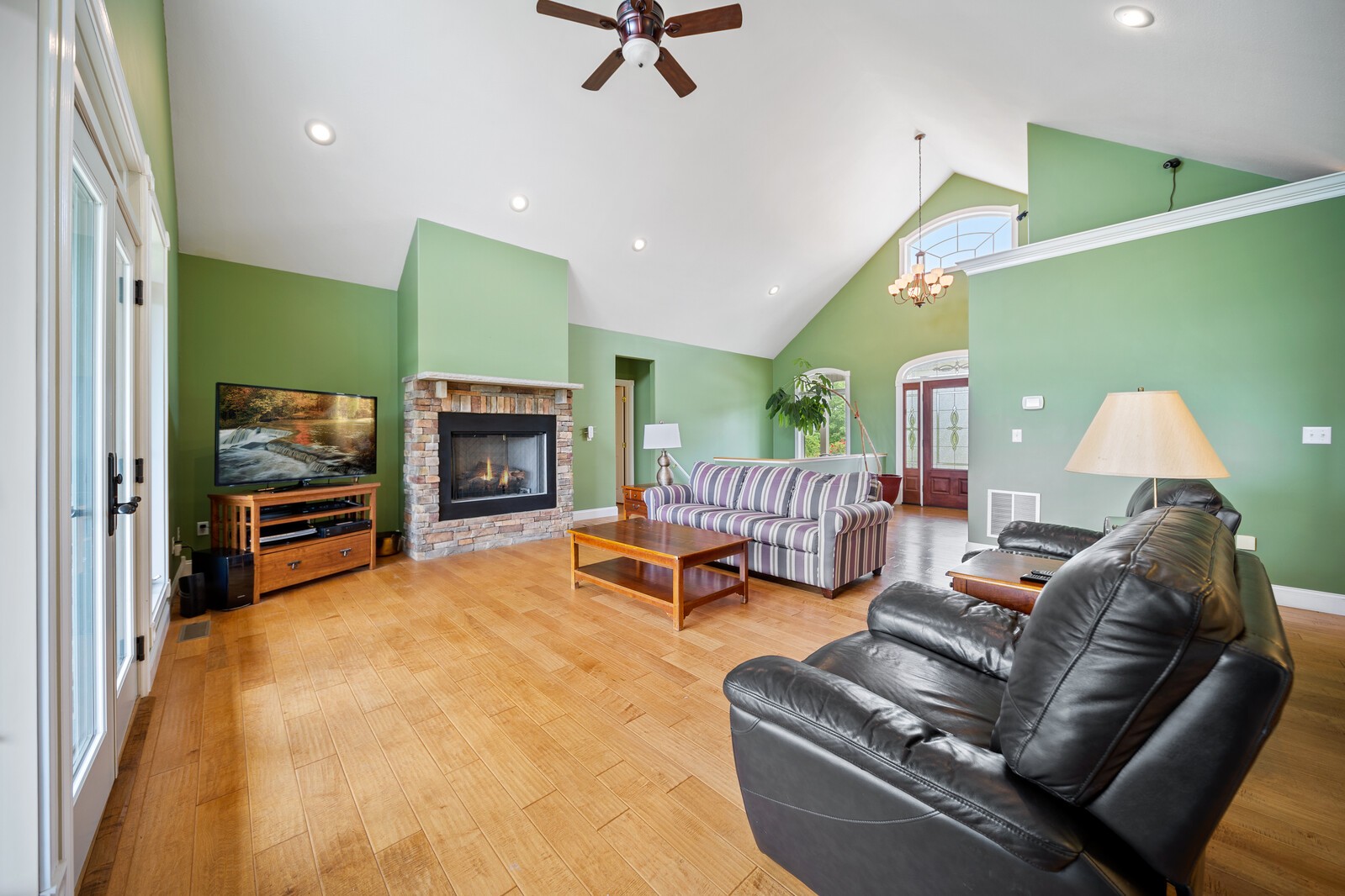 1922 Ridge Road Robbins, TN 37852 - Photo 10 of 44 Gallery Image 10