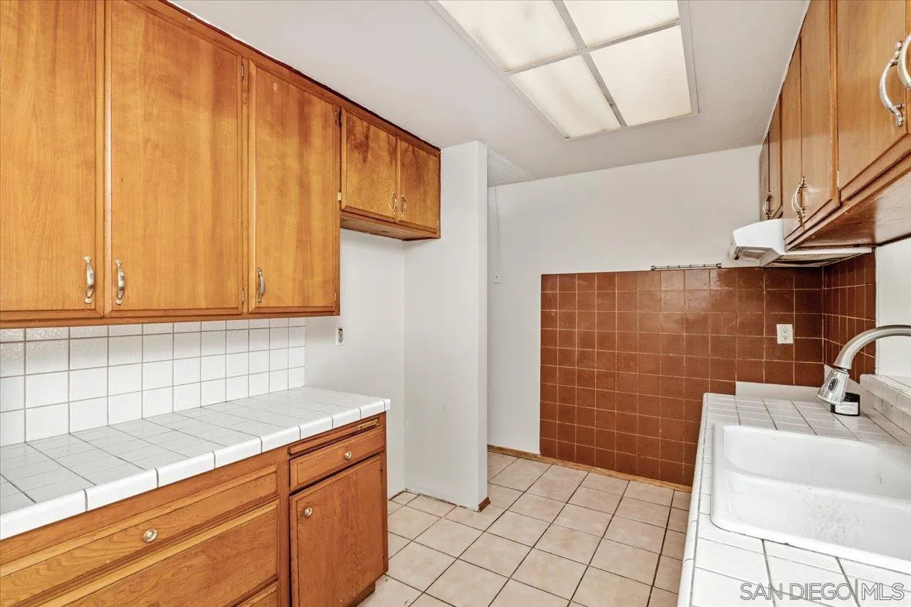 1947 Edwin Lane San Marcos, CA 92069 - Photo 12 of 37