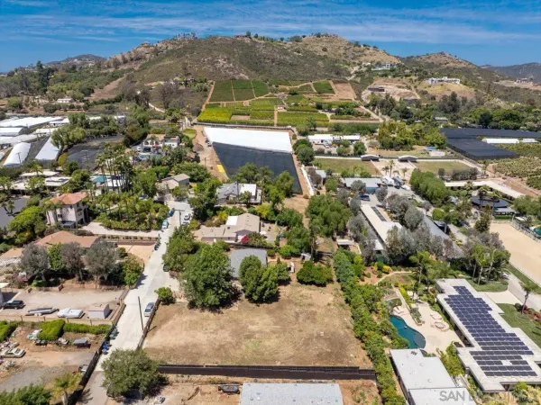 $945,000 | 1947 Edwin Lane, San Marcos, CA 92069