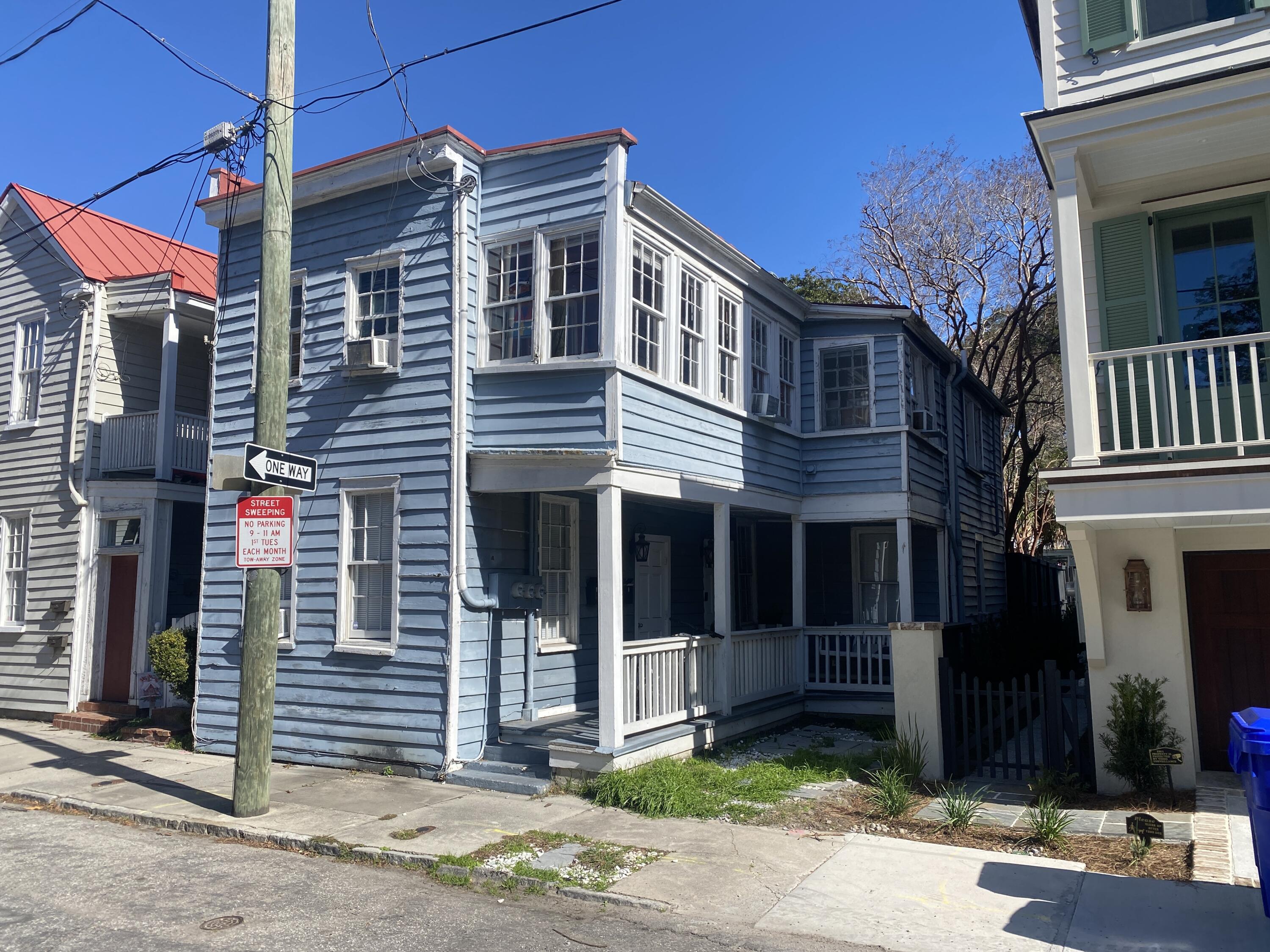 6 Trapman Street Charleston, SC 29401 - Photo 2 of 22 6 Trapman Street (5)