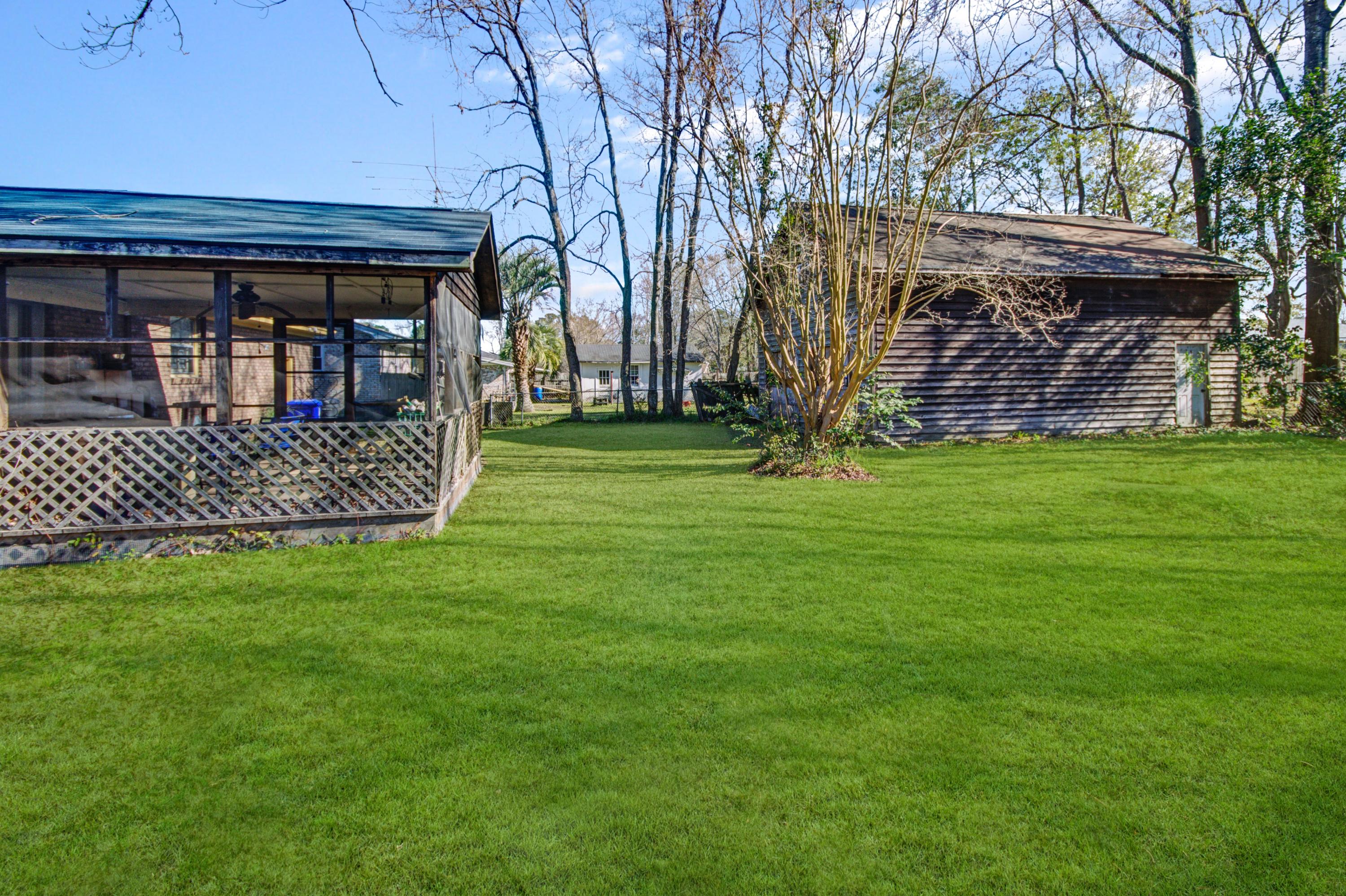 2435 Otranto Road Charleston, SC 29406 - Photo 19 of 19 Large Backyard