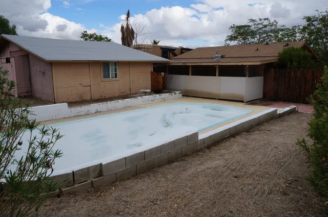 $229,995 | 11022 West Drive, Morongo Valley, CA 92256