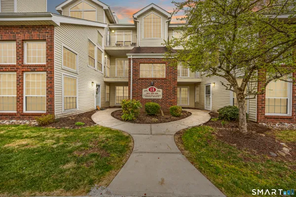 $2,100 | 299 Carriage Crossing Lane, Unit 299, Middletown, CT 06457