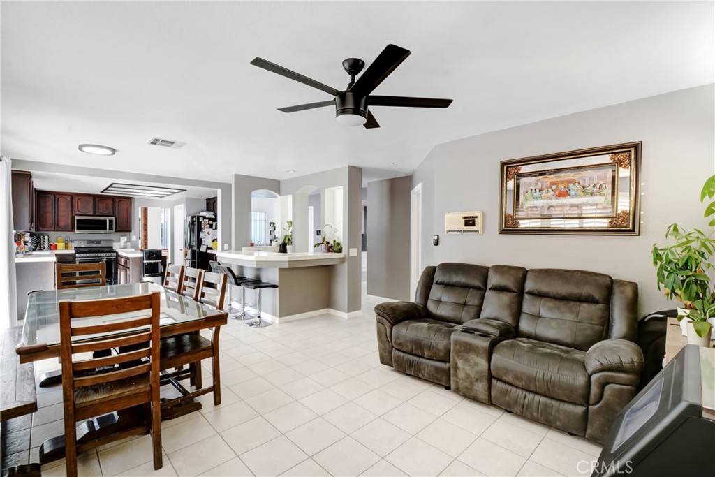 10013 Deep Canyon Road Moreno Valley, CA 92557 - Photo 13 of 31