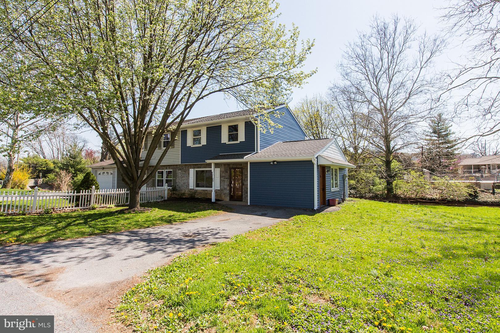 23 Faust Lane Stevens, PA 17578 - Photo 2 of 46