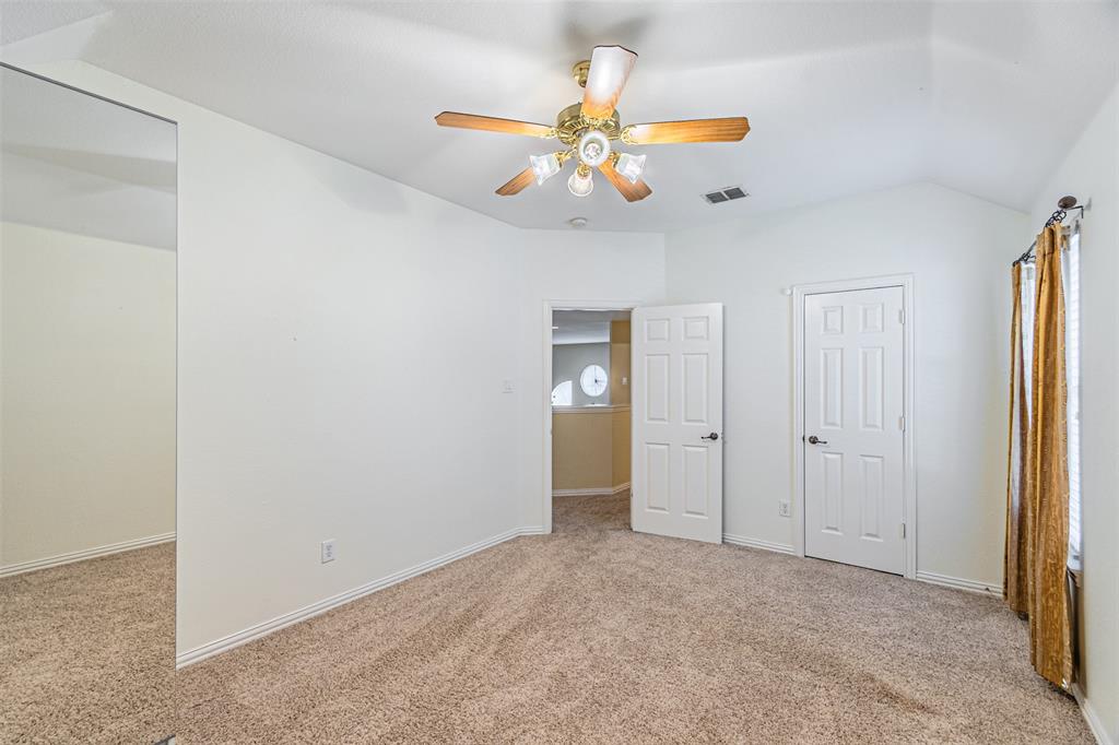 1913 Blue Ridge Drive Flower Mound, TX 75028 - Photo 13 of 40