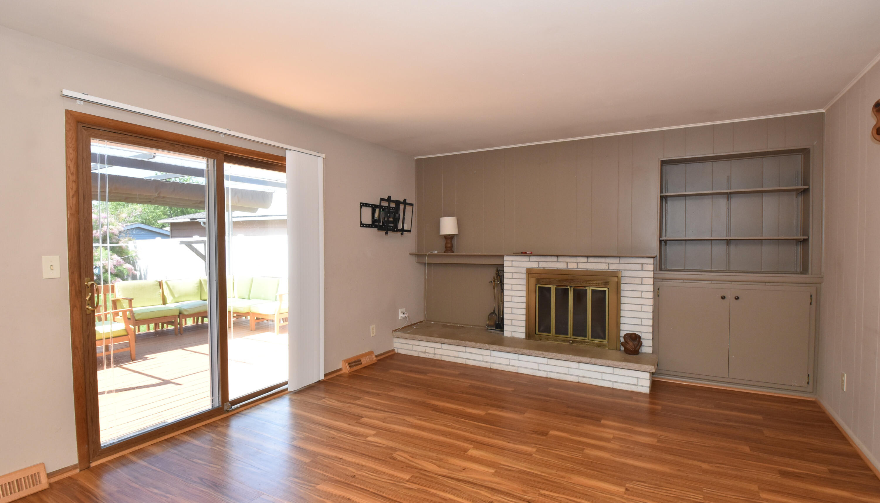 48 Virginia Street Racine, WI 53405 - Photo 17 of 47 Family Room