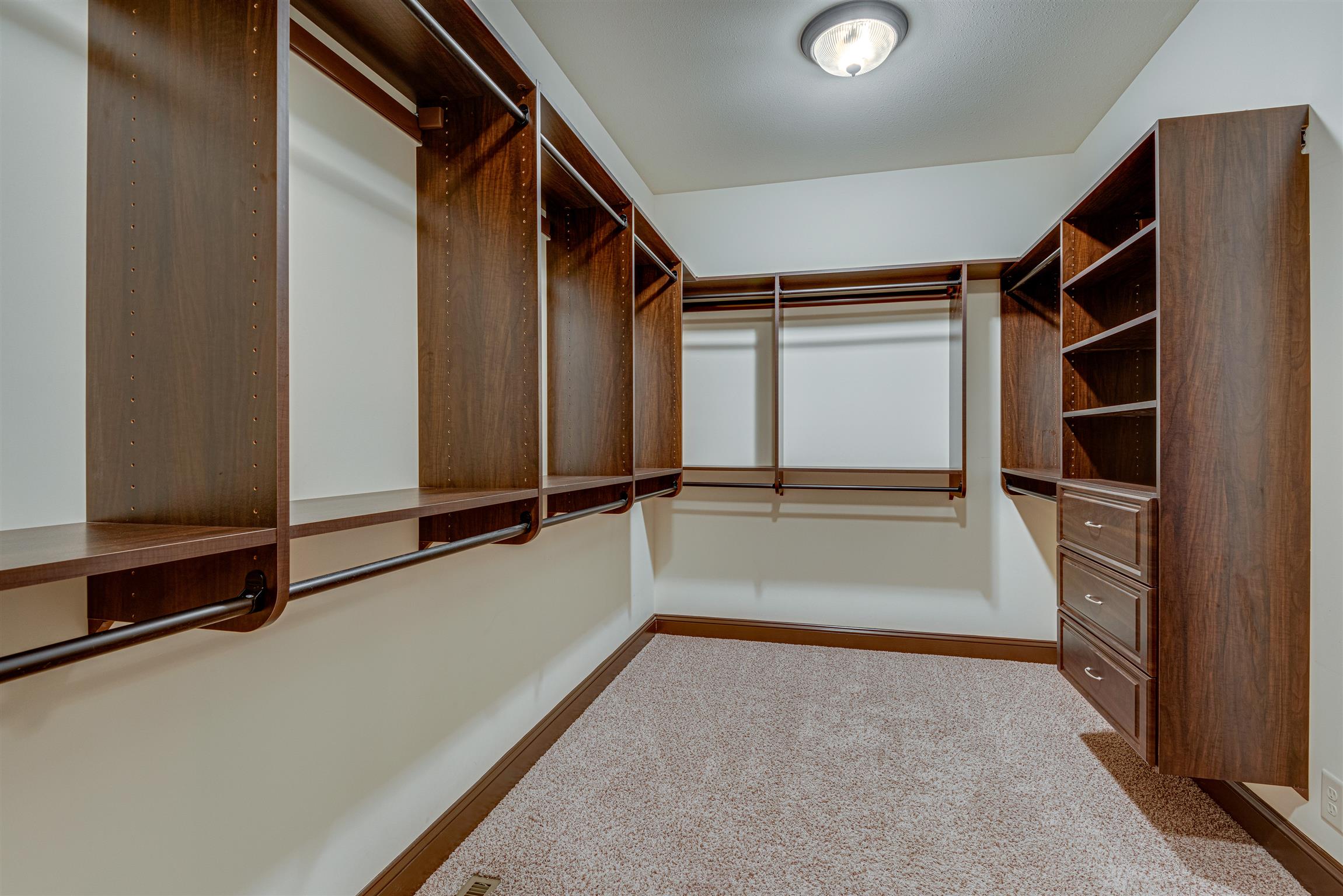 2610 Gunn Road Adams, TN 37010 - Photo 13 of 24 a view of an empty room