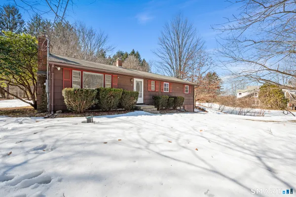 $300,000 | 138 Wolcott Road, Plymouth, CT 06786