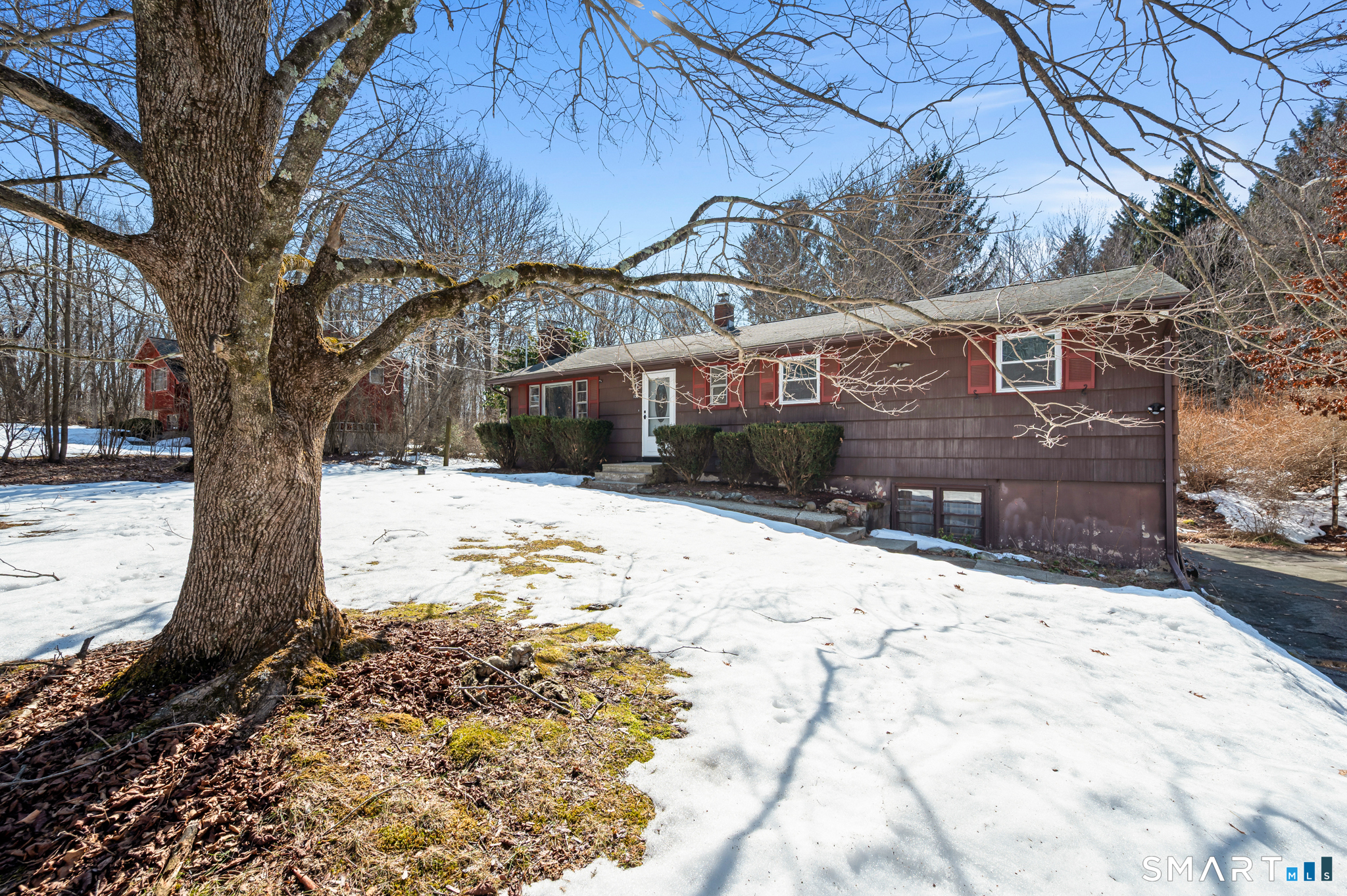 138 Wolcott Road Plymouth, CT 06786 - Photo 2 of 30