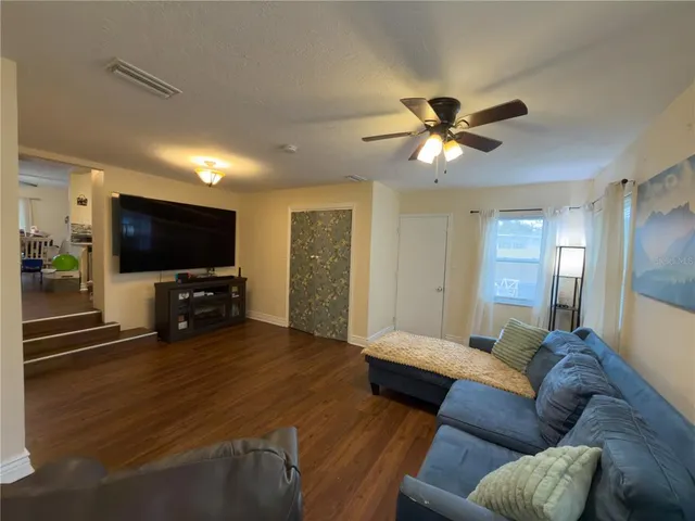 $370,000 | 707 North Jefferson Avenue, Clearwater, FL 33755