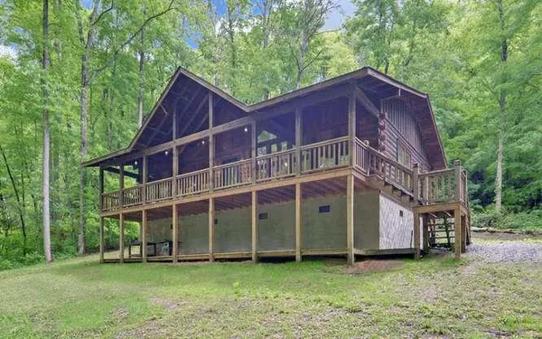 $328,900 | 192 Nantahala Dam Drive, Topton, NC 28781