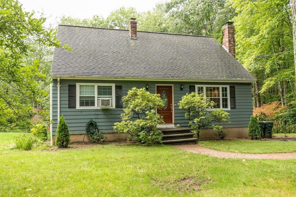 169 Old Webster Road Oxford, MA 01540 - Photo 1 of 41 Gallery Image 1
