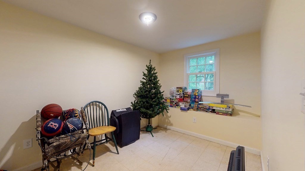 169 Old Webster Road Oxford, MA 01540 - Photo 31 of 41 Gallery Image 31