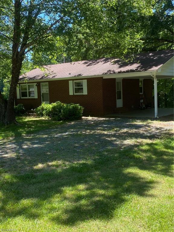1810 Yadkin Valley Road Advance, NC 27006 - Photo 2 of 13 Gallery Image 2