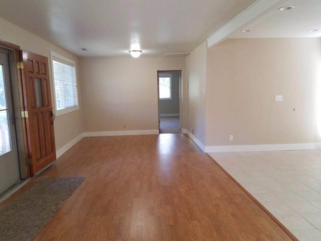 1359 Camp Baker Road Phoenix, OR 97535 - Photo 6 of 14 great room