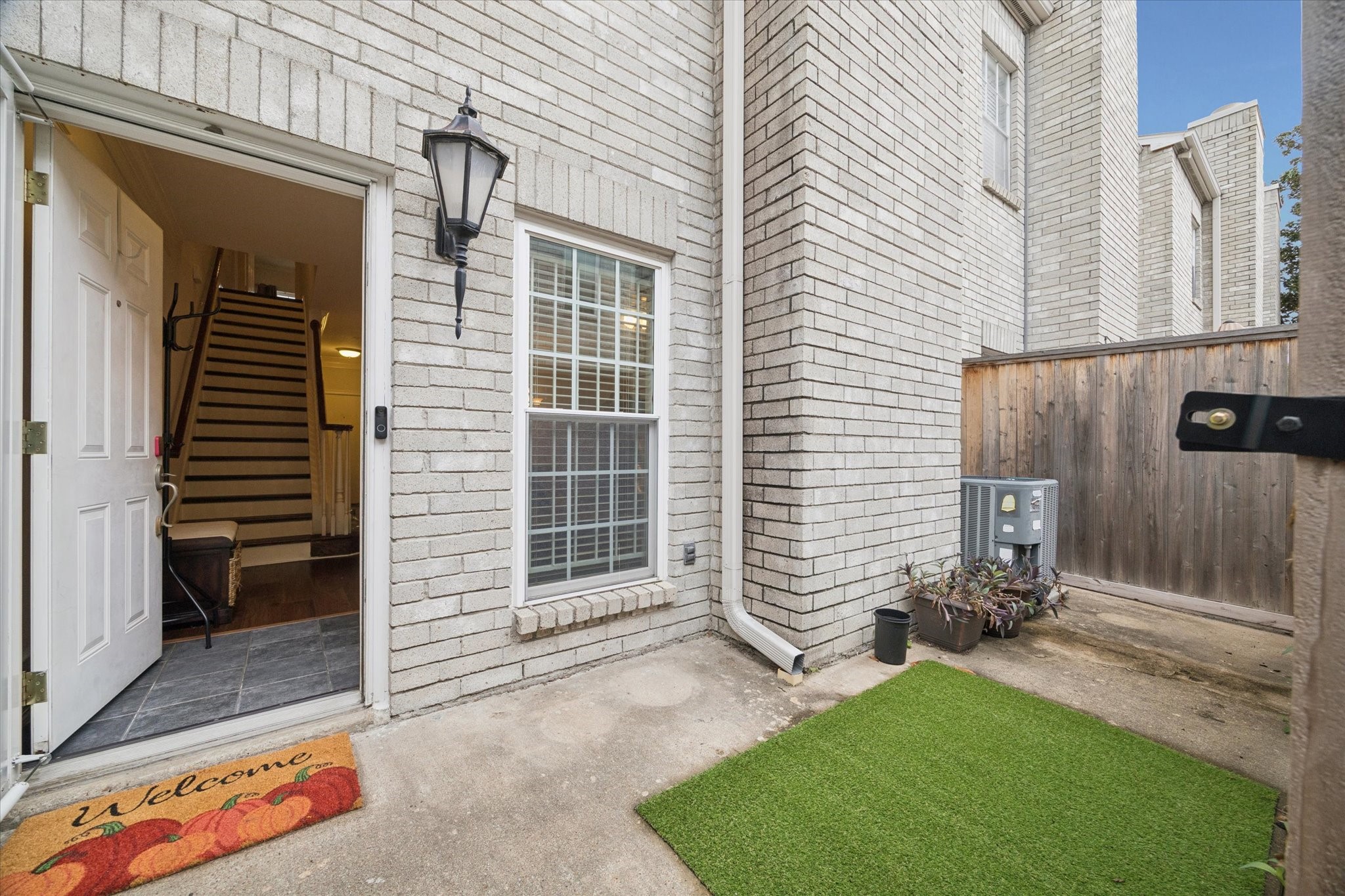 4001 Tanglewilde Street, Unit 1103 Houston, TX 77063 - Photo 2 of 15