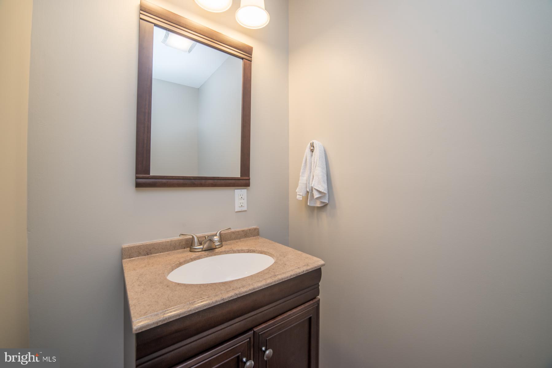 1746 Springfield Lane Frederick, MD 21702 - Photo 23 of 26 Bath