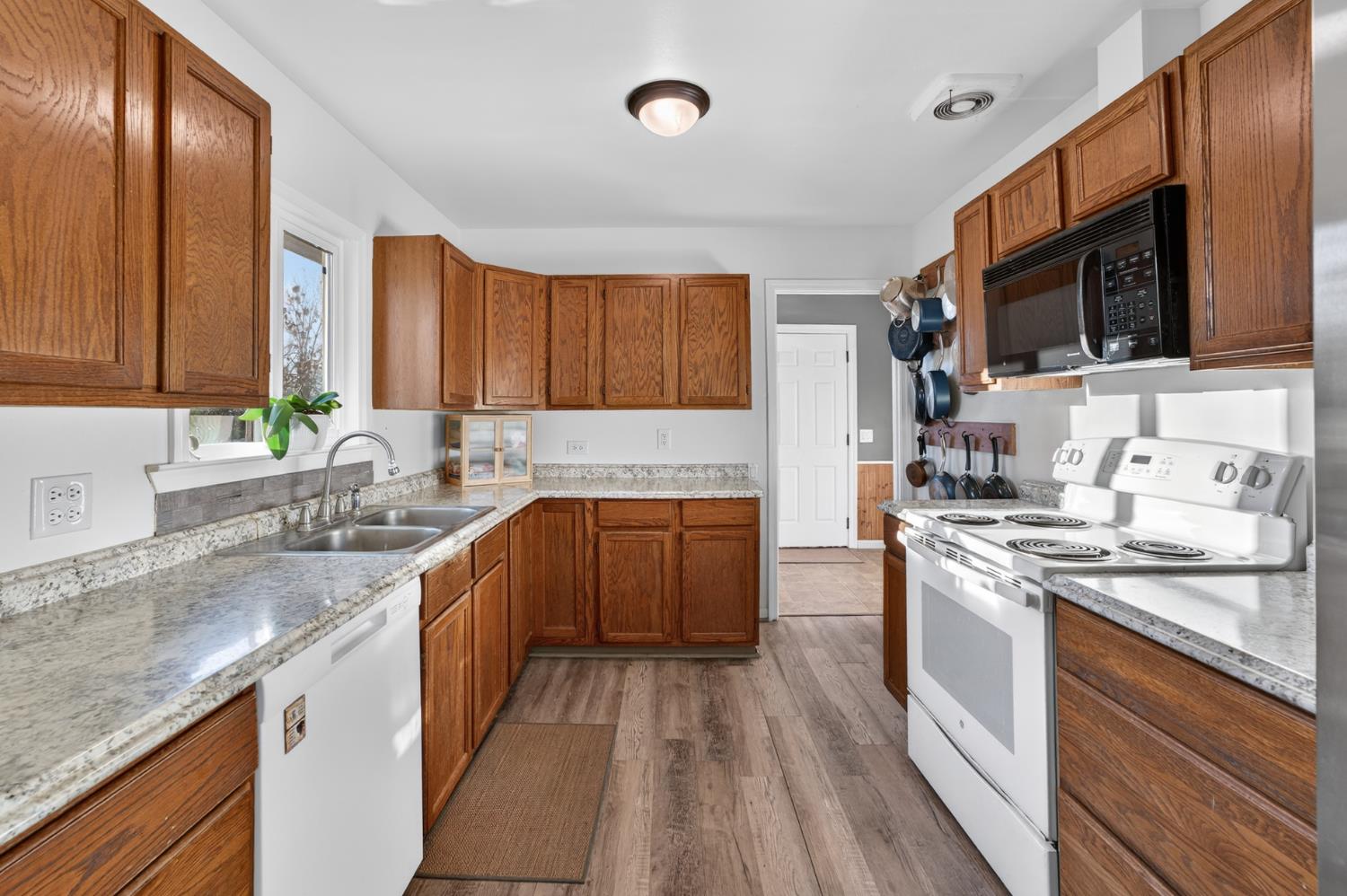 12144 North Avenue Loma Rica, CA 95901 - Photo 15 of 48