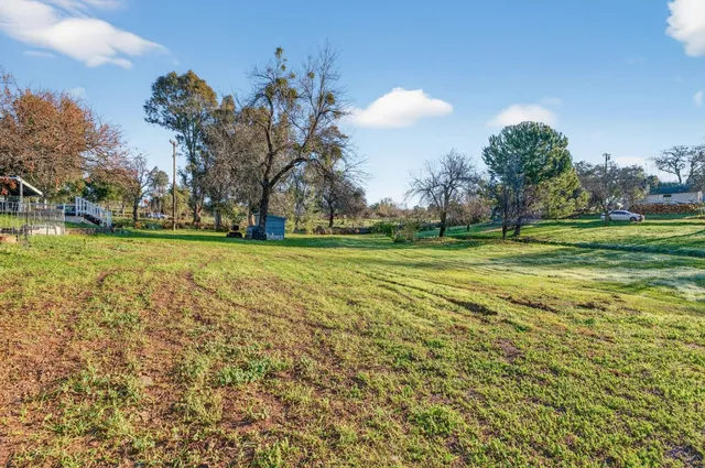 $395,000 | 12144 North Avenue, Loma Rica, CA 95901