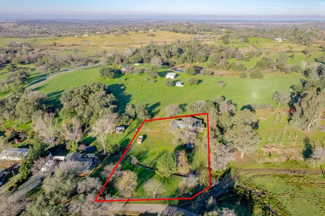 $395,000 | 12144 North Avenue, Loma Rica, CA 95901