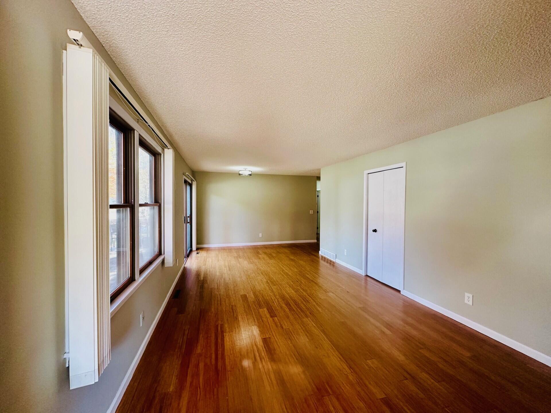 1068 Le Roux Road, Unit 18 Muskegon, MI 49441 - Photo 7 of 31 7