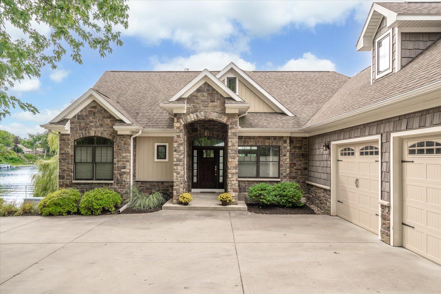11625 Spring Point Drive Plainwell, MI 49080 - Photo 5 of 60 09-WM11625springpoint-50