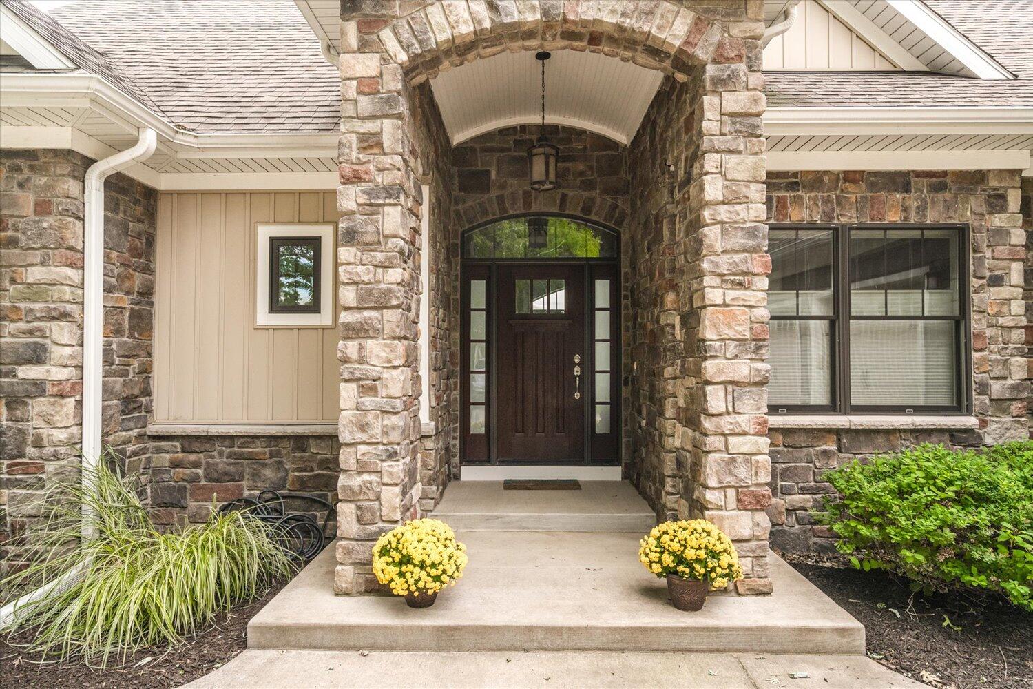 11625 Spring Point Drive Plainwell, MI 49080 - Photo 6 of 60 10-WM11625springpoint-51