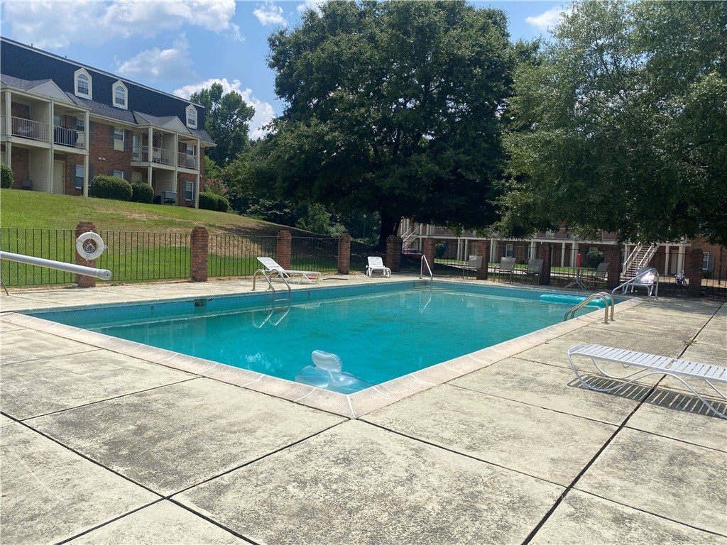 1761 Wire Road, Unit 12 Auburn, AL 36832 - Photo 15 of 18 Gallery Image 15